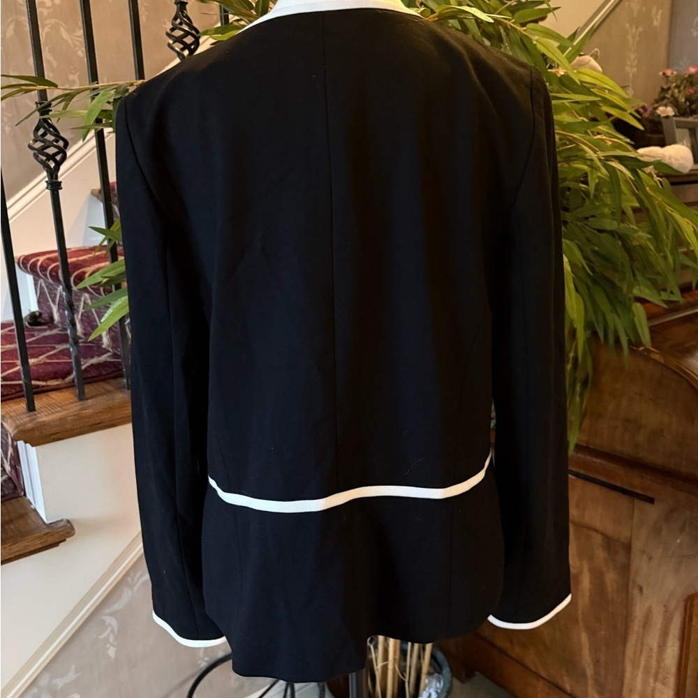 TALBOTS ladies jacket/cardigan, long sleeve size 12 fabric made in Italy - Picture 8 of 16
